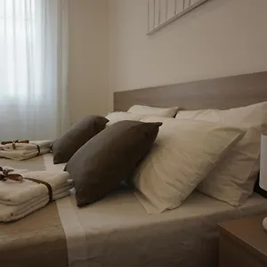 Azzisa Holidays Apartament