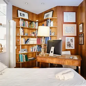  Apartment Marisol's House, Colosseo Italy